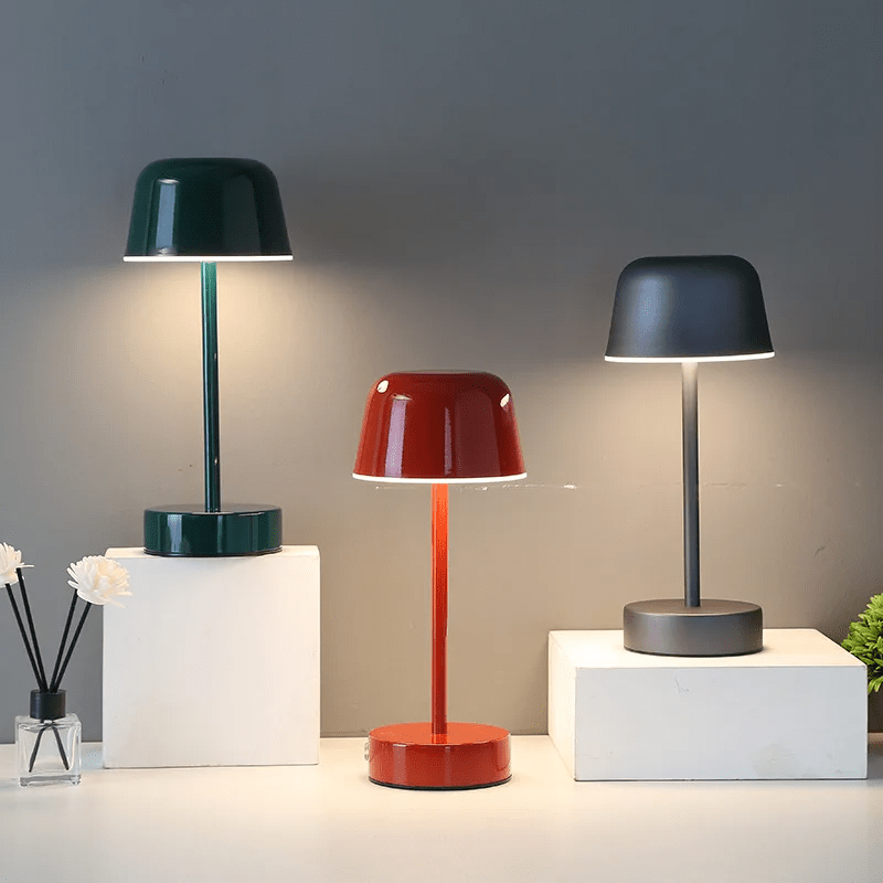 Kabellose Bauhaus Tischlampe Minimalistisch und Stilvoll