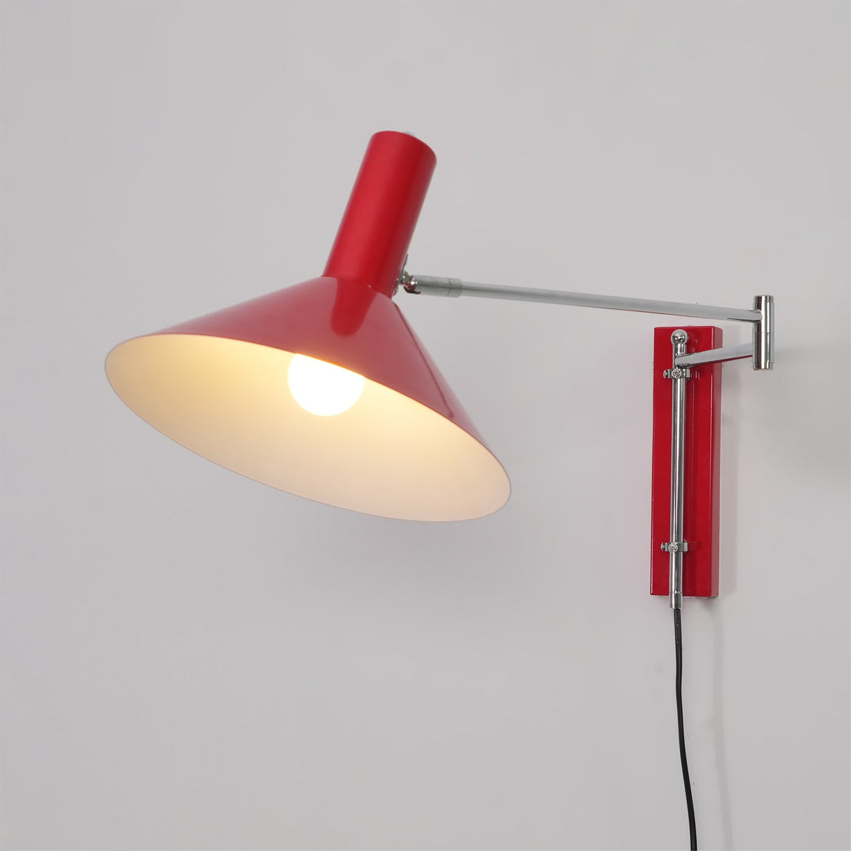 Verstellbare Minimalistische Wandleuchte für Schlafzimmer und Wohnzimmer