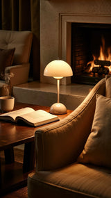 Kabellose Tischlampe mit modernem Design und warmem Licht