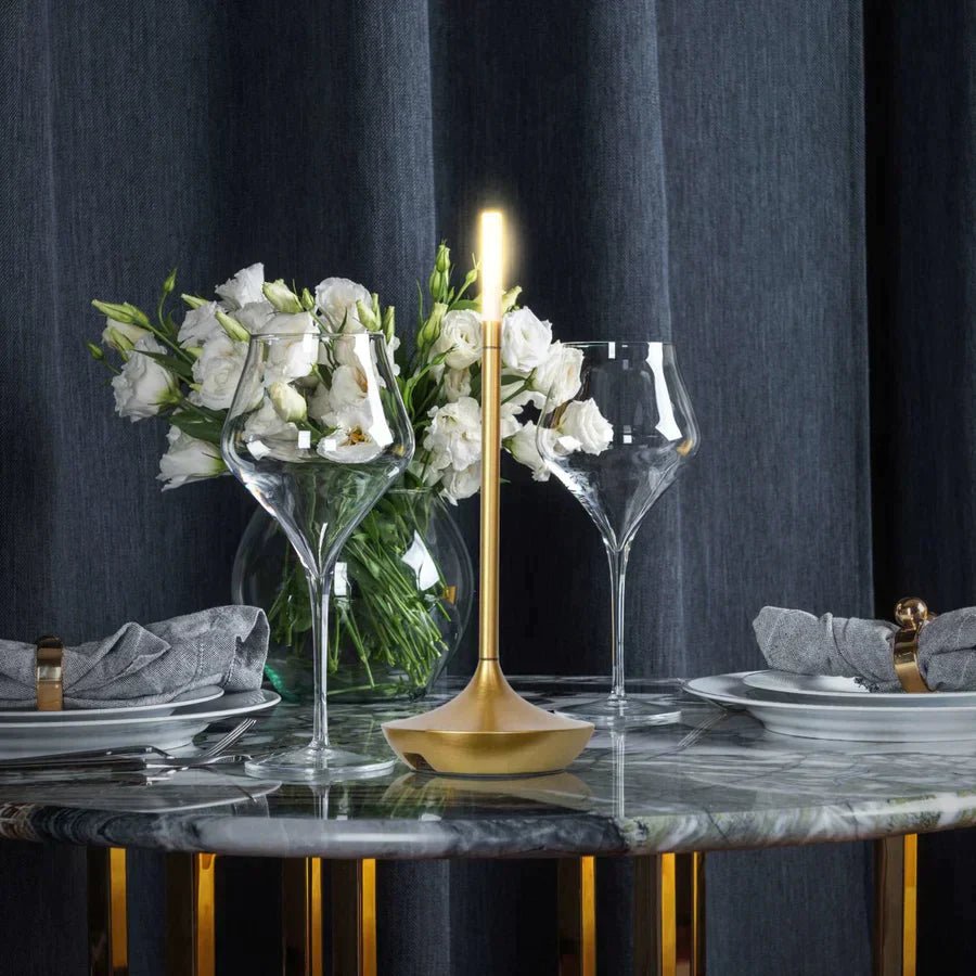 Elegante Kerzenlampe mit Warmlicht und Flexibler Platzierung